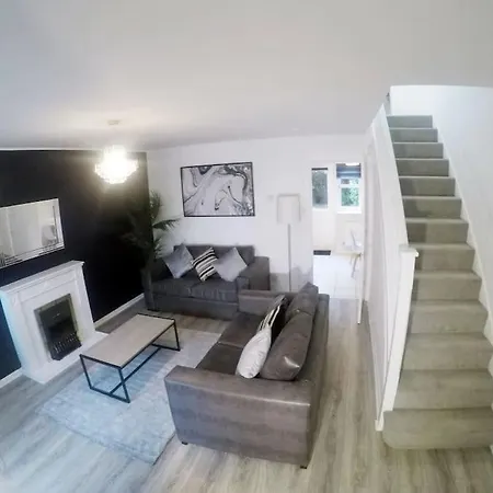 Gorgeous 3 Bed House In 度假居 布里斯托