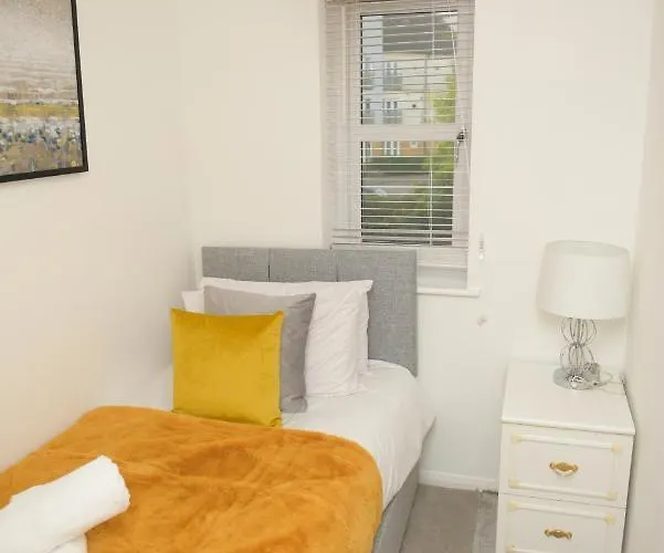 Gorgeous 3 Bed House In * Bristol