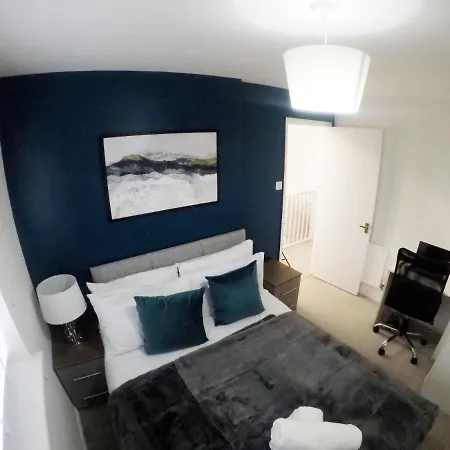 Gorgeous 3 Bed House In Prázdninový dům *