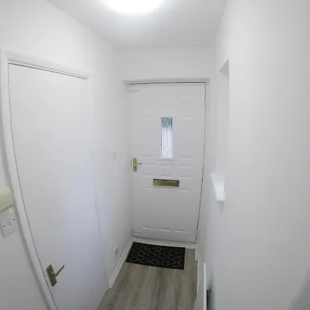 Сasa de vacaciones Gorgeous 3 Bed House In