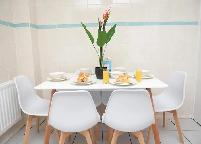 Gorgeous 3 Bed House In Dom wakacyjny *